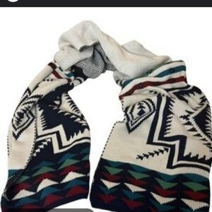 Madison 88 thick scarf